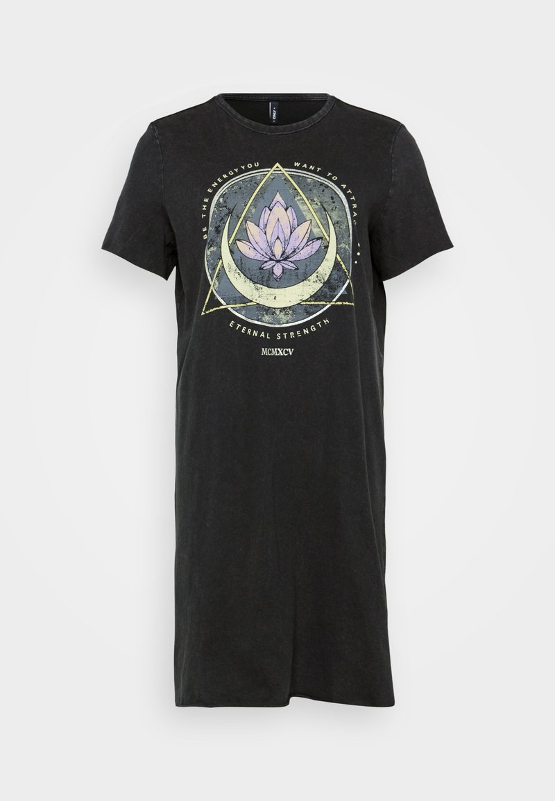 Robe T-shirt noire à coupe décontractée, ornée d'un motif de fleur de lotus violet et de designs géométriques sur le devant. Manches courtes.
