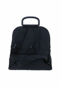 Zaino nero con tessuto testurizzato, dotato di una maniglia ergonomica, spallacci regolabili e un design elegante e moderno.