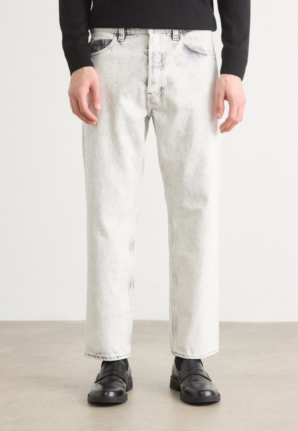 AKRON - Relaxed fit jeans