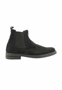 Stivale Chelsea in suede nero con pannelli elasticizzati sui lati e un tassello a ciclo, caratterizzato da una suola in gomma e dettagli di cucitura lungo il bordo.