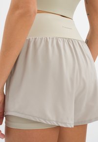 OCEANSAPART ATHENA szary