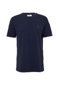 Navyblauwe katoenen t-shirt met een ronde halslijn, korte mouwen en een klein logo-embleem op de borst. Heeft een textuurdetail op de mouw.