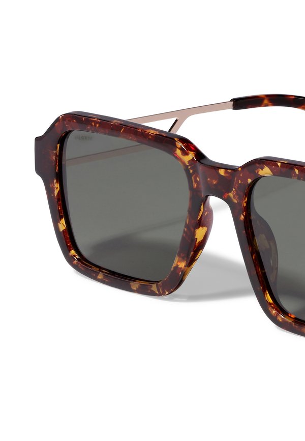 ADDILYN - Sunglasses2