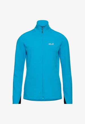 Blauwe softshelljas met hoge kraag, volledige ritssluiting aan de voorkant en zwarte accenten op de mouwen. Voorzien van een logo op de borst. Gladde textuur.