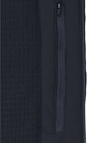 Schwarze Jacke mit Reißverschluss, die ein strukturiertes Material auf der einen Seite und glattes Material auf der anderen Seite aufweist, sowie einer vertikalen Reißverschlusstasche auf der Vorderseite.