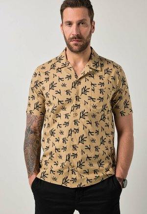JP1880, SHIRT, SHORT SLEEVE, CUBA COLLAR, ALL-OVER PRINT, CUBA FIT, UP TO 8 XL - Hemd - camel