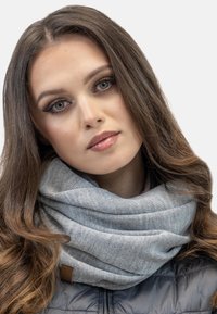 Vivisence Snood - light grey