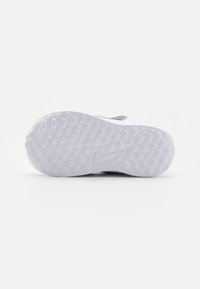 Nike Performance Silniční běžecké boty - white