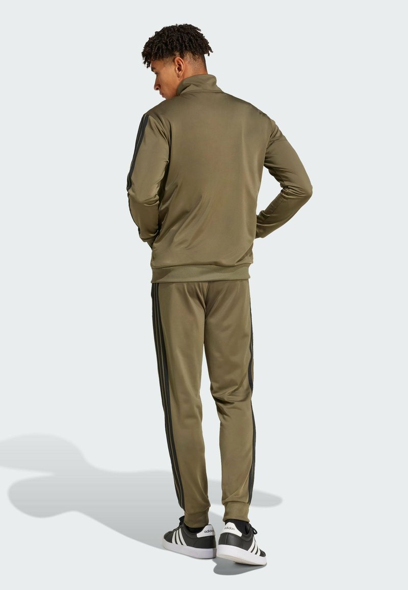 adidas Sportswear SET Tracksuit olive strata/olive