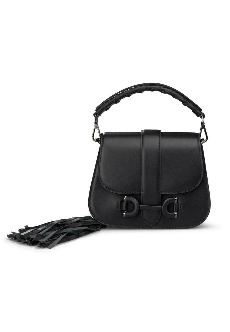 Borsa a tracolla nera in ecopelle con manico intrecciato, chiusura a patta e frange decorative. Presenta dettagli in metallo argentato. Forma compatta.