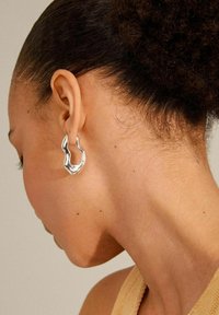 Pilgrim WAVE WAVY UNISEX - Örhänge - silver plated