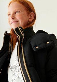 Mint Velvet Vinterfrakke - black