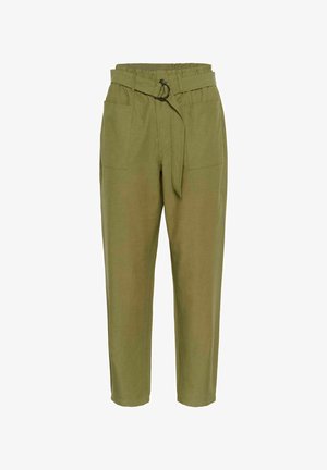 Pantalons taille haute vert olive avec une ceinture en tissu, deux poches à patch à l'avant et des jambes fuselées.