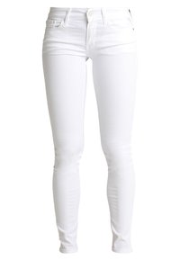 Vaqueros skinny blancos de tela de algodón mezclado, con una textura suave, diseño de cinco bolsillos y trabillas para cinturón.