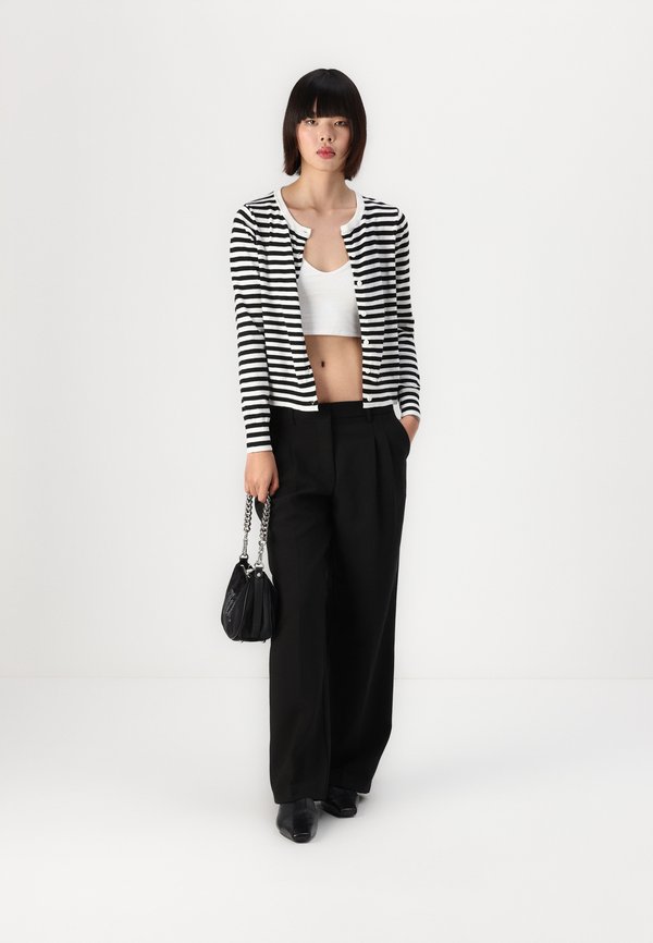 VIDALLA O NECK  - Cardigan4