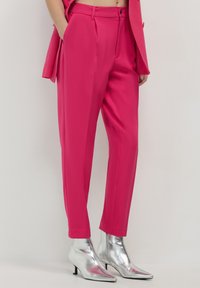Calliope - TINTA UNITA - Trousers - fucsia Thumbnail Image 1
