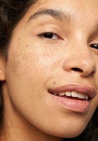 bareMinerals ORIGINAL PURE SERUM RADIANT NATURAL LIQUID FOUNDATION MINERAL SP - Base de maquillaje - light warm 2