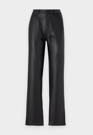 Crne hlače od umjetne kože s ravnim krojem, s prednjim džepovima, bočnim patentnim zatvaračem i kopčanjem na gumb. Glatka tekstura.