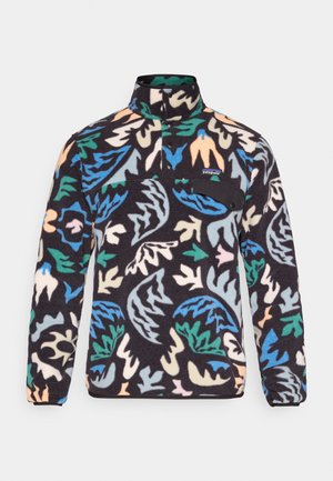 Sudadera de forro polar con cuello alto, con un patrón botánico multicolor sobre un fondo oscuro y un bolsillo en el pecho de color negro.