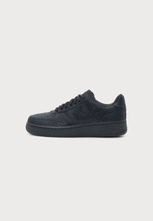 Nike Sportswear, NIKE AIR FORCE 1 '07 SE - Маратонки - black/black/anthracite