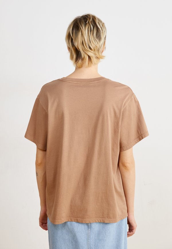 SUNNY OVERSIZE ENZYME WASH - Print T-shirt - portabella3