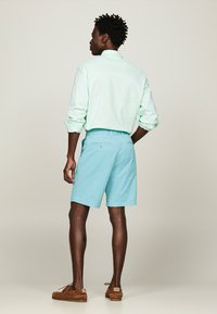Tommy Hilfiger HARLEM - Shorts - sleepy blue