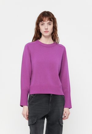 - Sweter