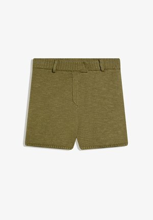 Olivově zelené pletené šortky s žebrovaným elastickým pasem a poutky na opasek, položeny na bílem pozadí.