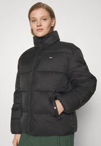Tommy Jeans MODERN PUFFER - Χειμωνιάτικο μπουφάν - black