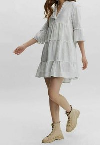 Vero Moda Sukienka letnia