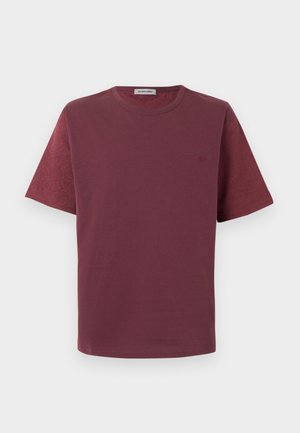 SHORT SLEEVE TEE UNISEX - T-shirt print - maroon