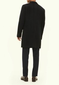 Oscar Jacobson SYLAR  - Klassisk kappa / rock - black