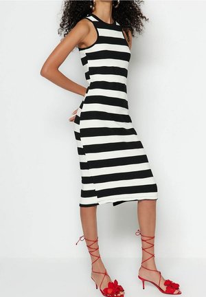 Robe fourreau - black