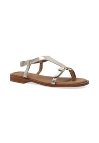 Metallic silberne flache Sandalen mit T-Riemen-Design, verstellbarem Schnallenverschluss und einer braunen Lederinnensohle. Strukturierte Oberfläche mit minimalistischen Akzenten.