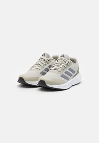 adidas Performance FALCON 3 LACE - Løbesko til landevejen - putty grey/iron metallic/silver pebble