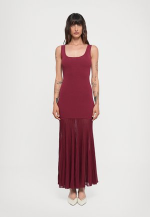 SCOOP SHEER MAXI - Strickkleid - deepmulberry