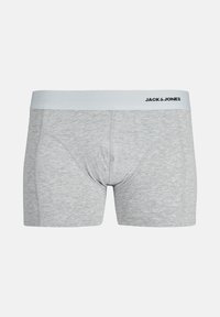 Graue Baumwoll-Boxershorts mit einem hellblauen elastischen Bund, der den Text "JACK & JONES" in Schwarz trägt. Maßgeschneiderte Passform mit glatter Textur.