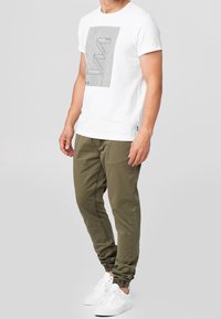 INDICODE JEANS Broek - dark green