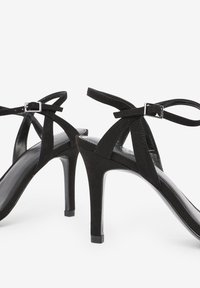 Next FOREVER COMFORT STRAPPY SKINNY  - Korolliset sandaalit - black