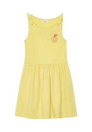 Geel mouwloos peuterjurkje met een geplooide rok, geknoopte schouderbandjes en kleine oranje glimlachende fruitborduursel op de borst.