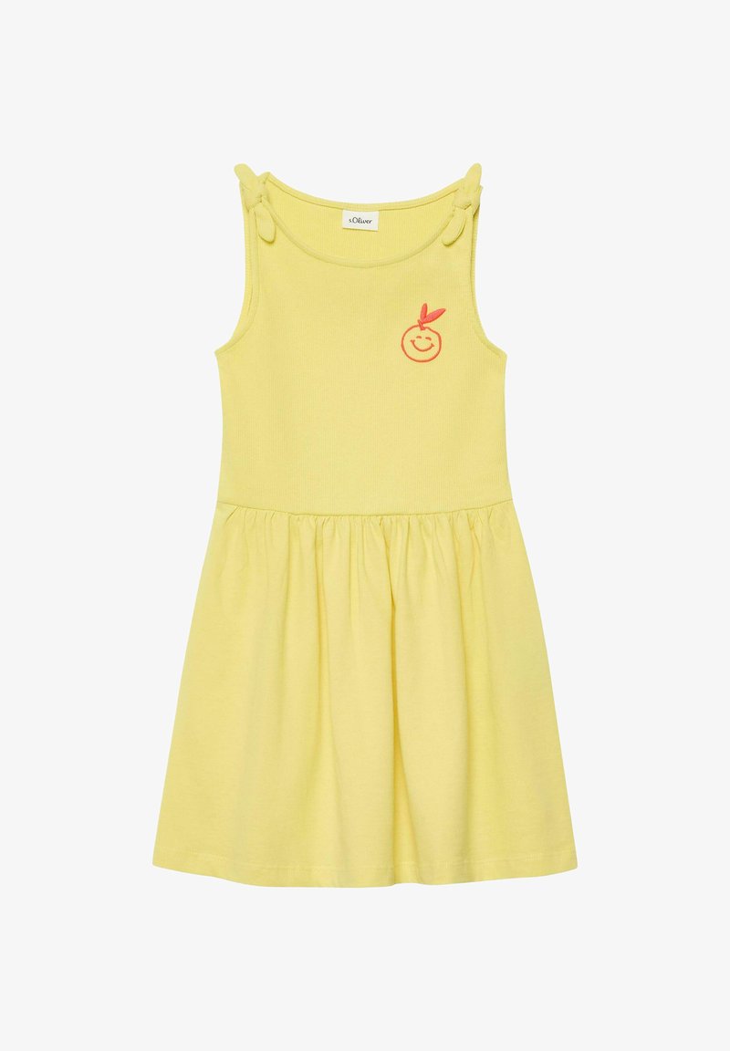 Robe jaune sans manches pour tout-petit avec jupe froncée, bretelles nouées et petite broderie de fruit orange souriant sur la poitrine.