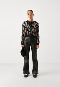 Vero Moda Petite VMVALENTINA O NECK CARDIGAN - Kardiganas - black/silver mink