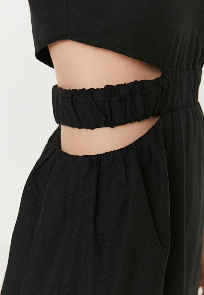 Damen Freizeitkleider | Trendyol PARENT Freizeitkleid black/schwarz - GV60794 Damen Freizeitkleider | Trendyol PARENT Freizeitkleid black/schwarz - GV60794