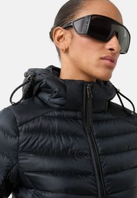 Bogner FARAH - Down jacket - schwarz