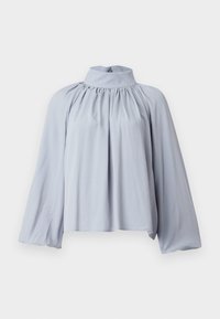 Himmelbluse mit hohem Kragen, gerafftem Design am Ausschnitt und langen, fließenden Ärmeln. Hergestellt aus einem glatten, leichten Stoff.