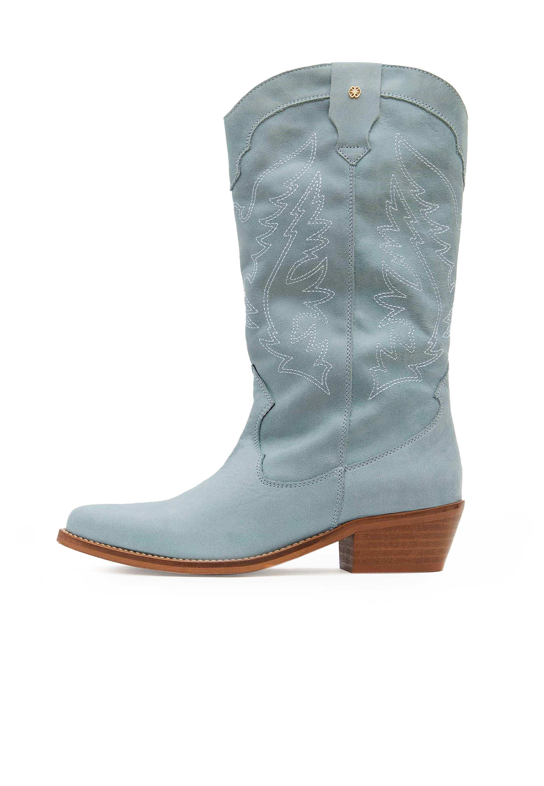 Botines camperos boho en color azul con flecos ☝️ Oveja Bohemia