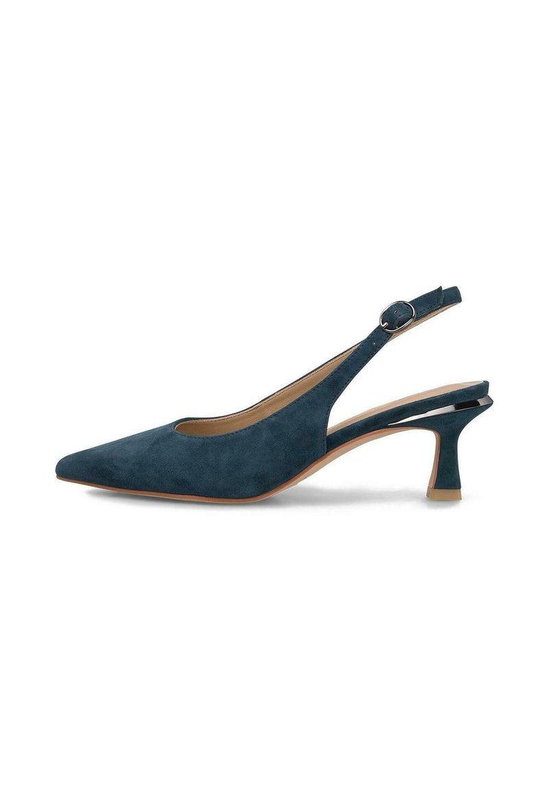 Zapato de tacón destalonado en ante azul oscuro, con un tacón delgado, correa de tobillo ajustable y un diseño minimalista.