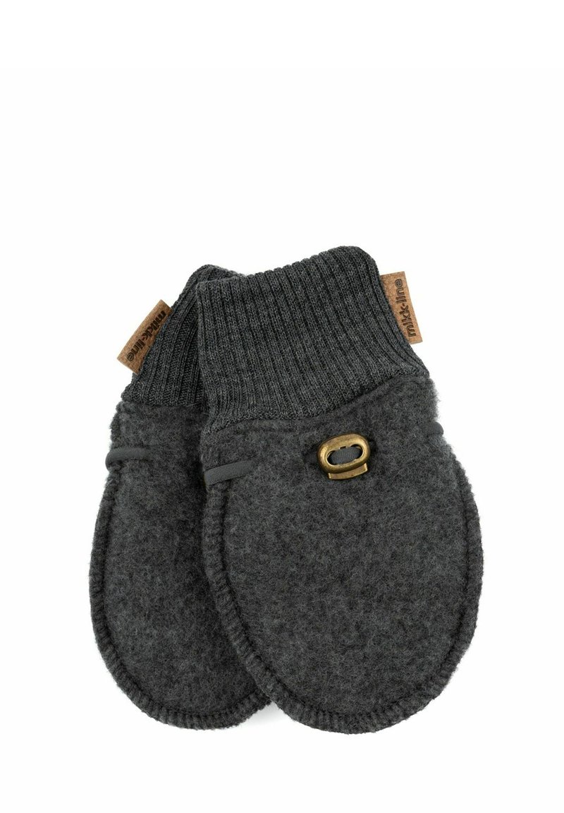 Graue Wollhandschuhe mit einem gerippten Bündchen, versehen mit einem kleinen Messingakzent und einem Stoffetikett. Sie haben eine weiche, strukturierte Oberfläche.