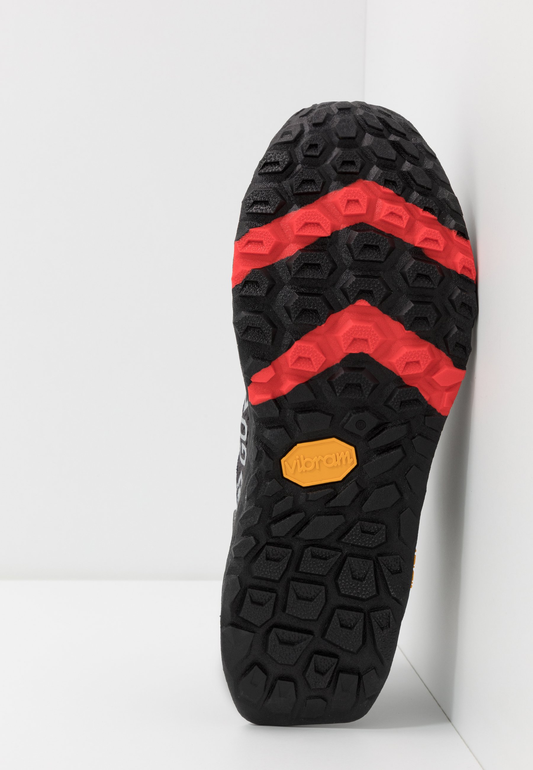 new balance hierro gore tex