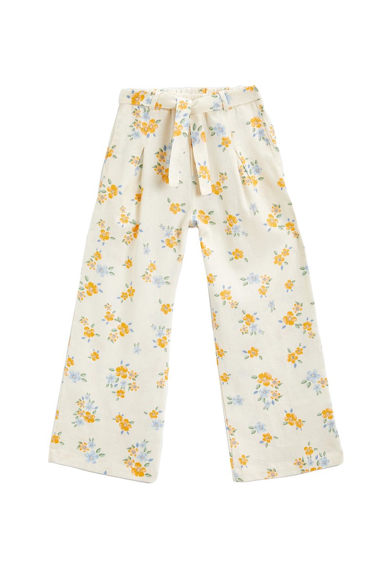 Pantalons larges floraux en tissu blanc avec des fleurs jaunes et bleues. Dotés d'une ceinture à nouer et de plis pour plus de détails.
